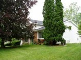 540 Chanticleer Trl, Lansing, MI 48917