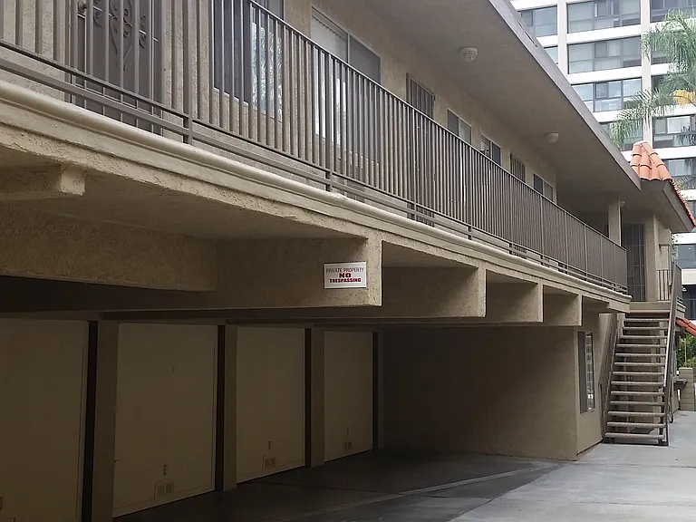 Bright & Wardman Apartments — Photo 12
