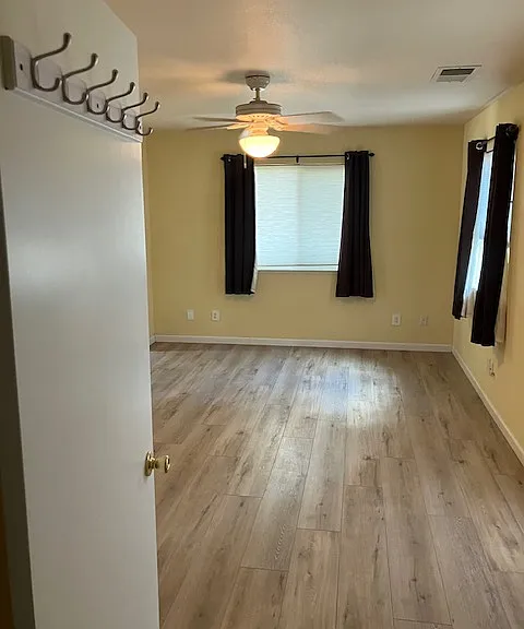 6084 N Gentry Ave — Photo 13