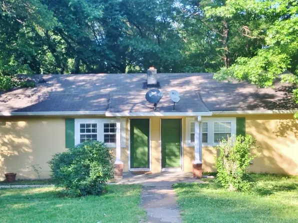 709 Ford Pl, Scottdale, GA 30079