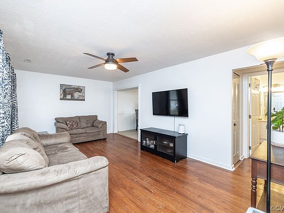 5th image of 10 Moorwood Ridge Dr
