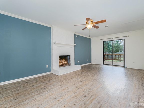 3rd image of 2407 Wildburne Ct