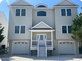 24 Harold Ln, Manahawkin, NJ 08050