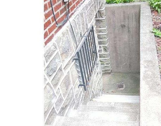 2nd image of 850 W Cobbs Creek Pkwy