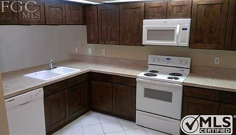 5th image of 402 McGregor Park Cir