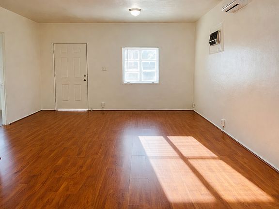 5th image of 1434 N 1st Ave