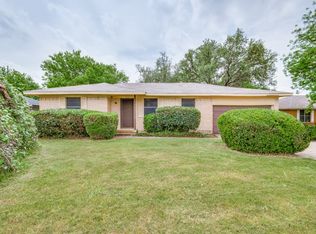 1106 Wintergreen Ct, Desoto, TX 75115