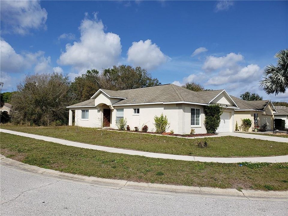 2nd image of 11811 Lynmoor Dr