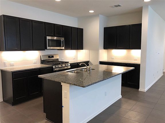 2nd image of 533 Sweetwood Ln