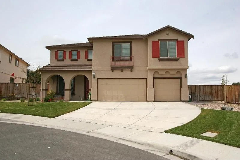 2136 Shadow Ct photo 1