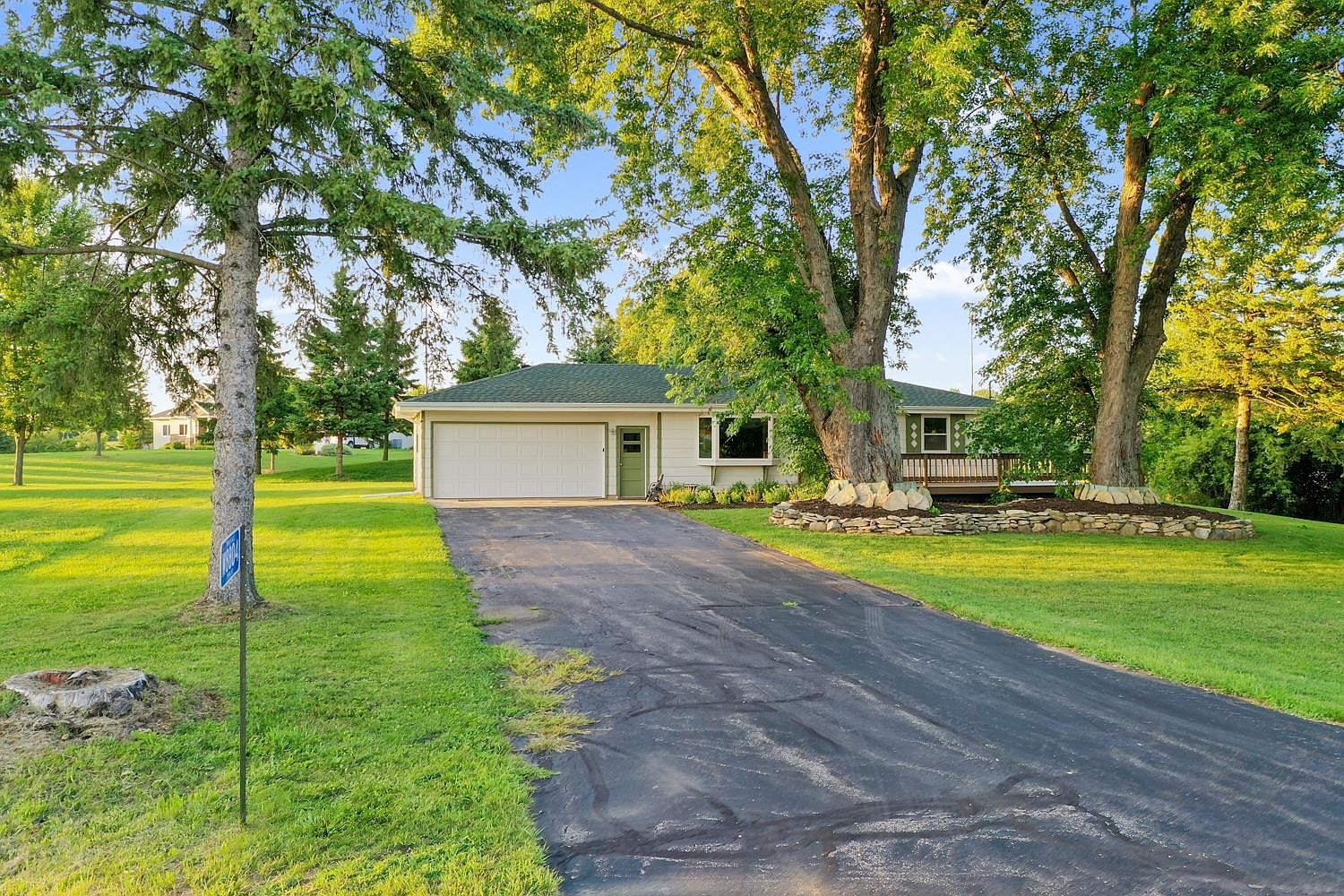W8804 Spring Rd, Hortonville, WI 54944 Zillow