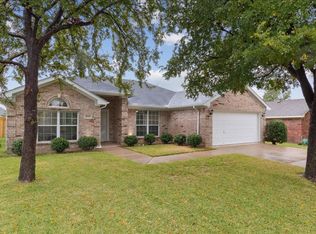 608 Sunfish Dr, Crowley, TX 76036