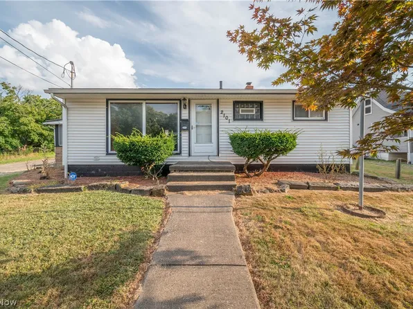 2101 Cherry Hill Ave, Youngstown, OH 44509