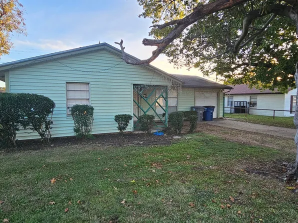 8442 Campanella Dr, Dallas, TX 75243