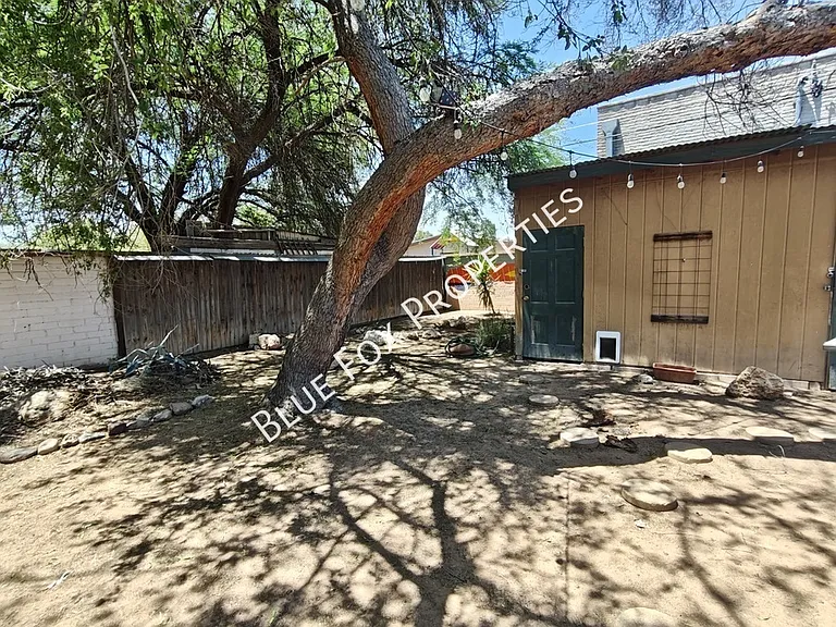 2233 N Isabel Blvd — Photo 41