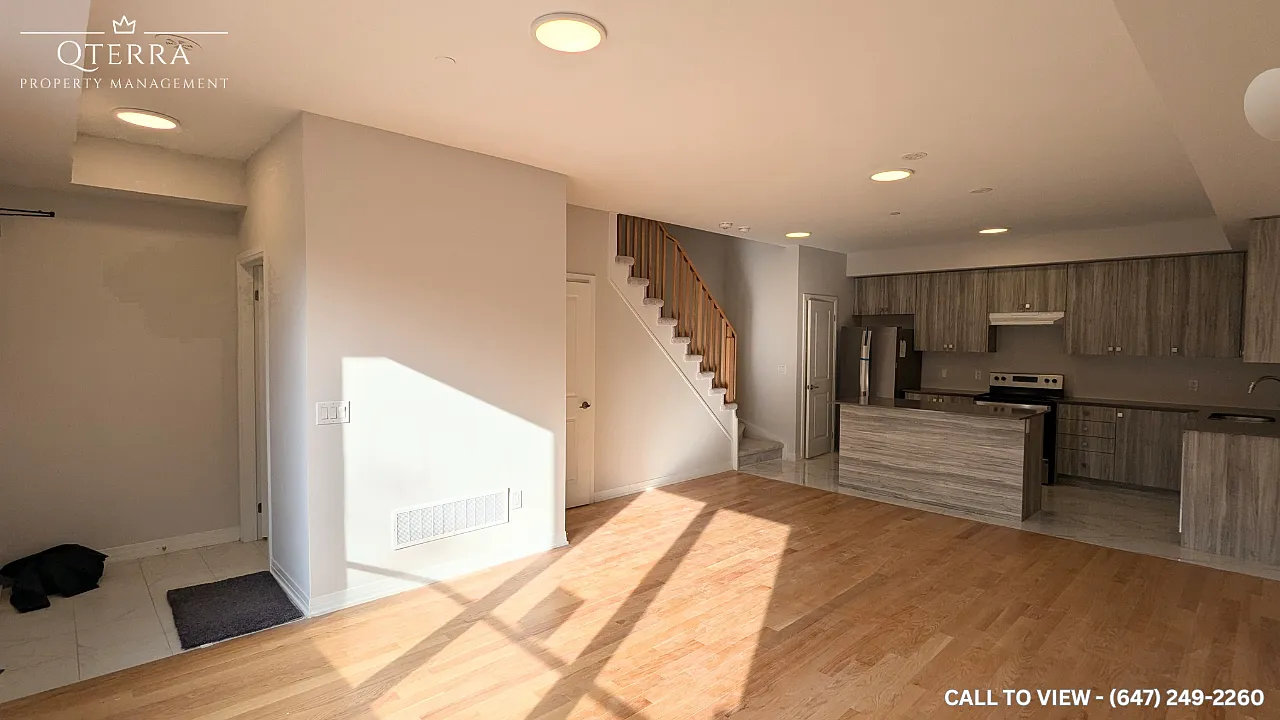 50 Baynes Way #10 photo 1