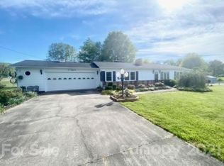 686 D G Echerd Rd, Taylorsville, NC 28681