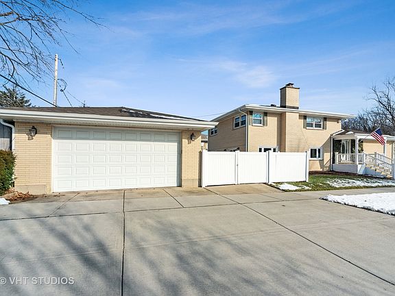 3rd image of 2858 Sunnyside Ave