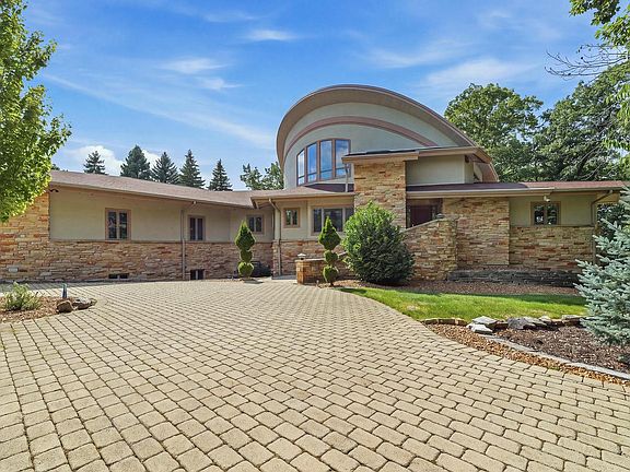 2nd image of 58 Oakridge COURT