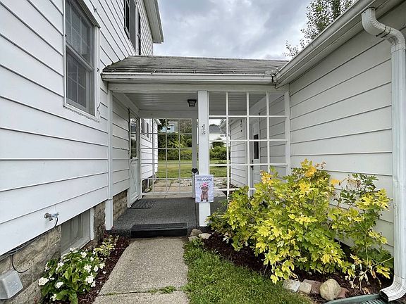 3rd image of 25 Woodside Ave