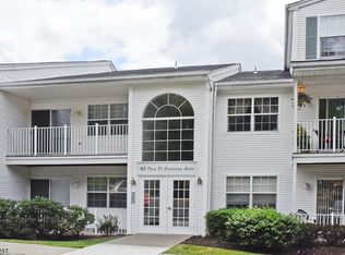 66 Crestview Ln, Mount Arlington, NJ 07856