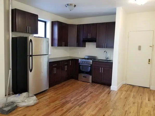 181 Hawthorne St #4Y, Brooklyn, NY 11225