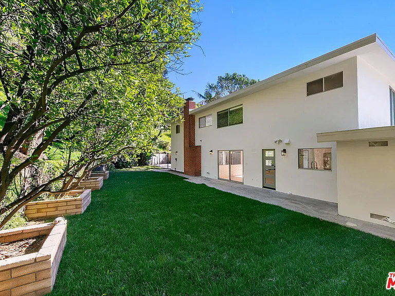 1054 Enchanted Way — Photo 35