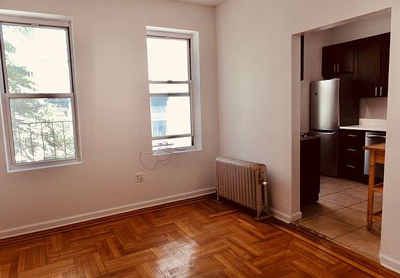 3rd image of 1101 Union St #2B