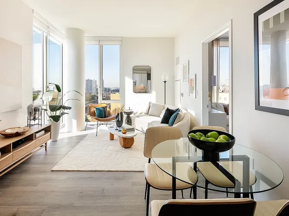 92-29 Guy R Brewer Boulevard image 1 of 21