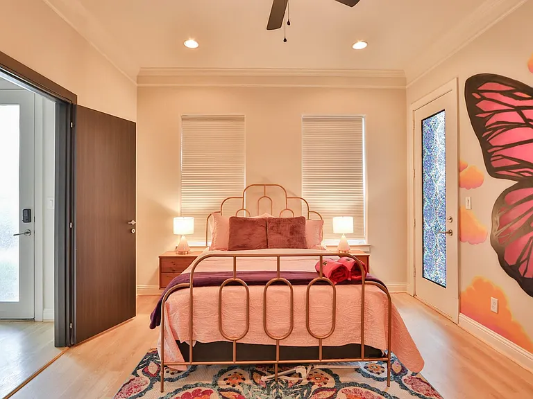 4114 Driscoll St — Photo 36