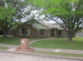 2417 Highridge Dr, Sachse, TX 75048