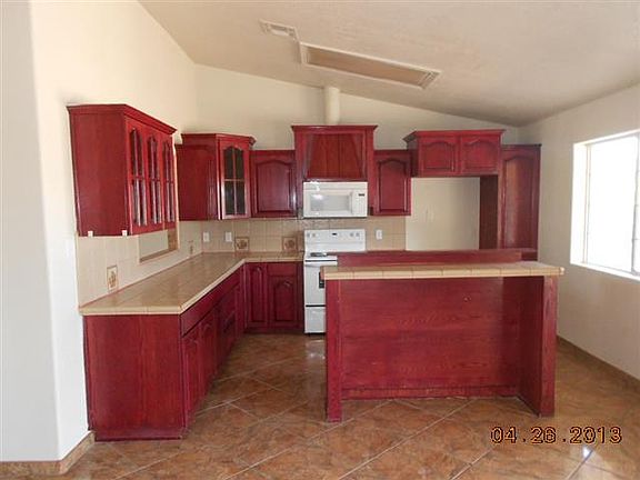 2nd image of 1560 E Monreal Ln
