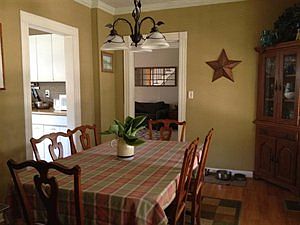 3rd image of 77 Cortland St