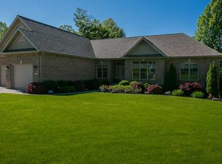 4286 Stone Creek Dr, Erie, PA 16506