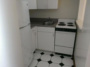 5 E 10th St, Brooklyn, NY 11218