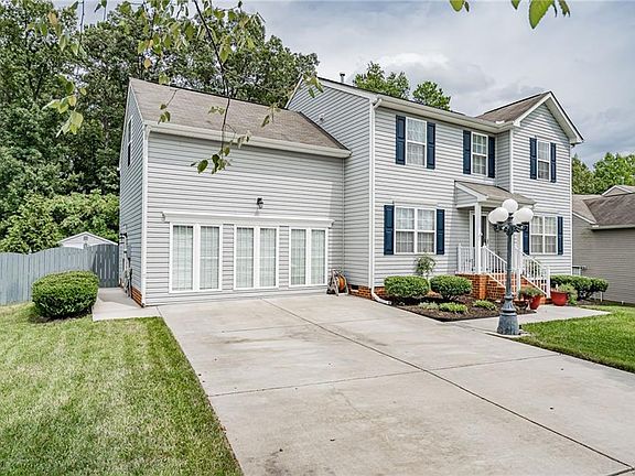 3rd image of 3331 Rossington Blvd