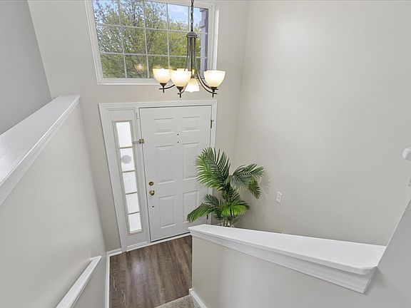 3rd image of 14516 Patriot Square Dr W