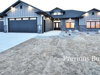 6128 Heritage Ridge Rd, Bismarck, ND, 58503