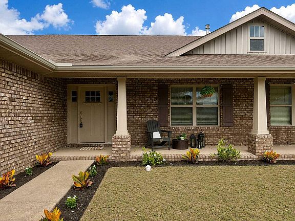 3rd image of 5358 Deer Oak Dr