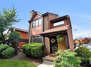 126 Riverbend Dr, North Brunswick, NJ 08902