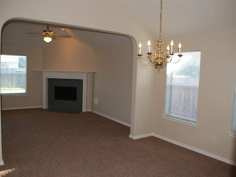 1006 Magnolia Dale Dr — Photo 5
