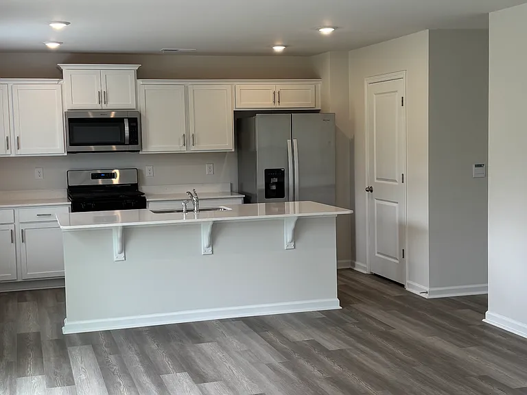 573 Sunfire St — Photo 7