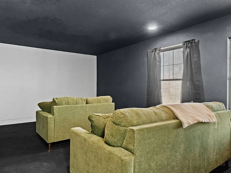 15285 S Skaggs Rd — Photo 12