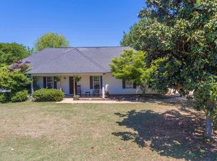 10 McIntosh Estates Ct, Sharpsburg, GA 30277