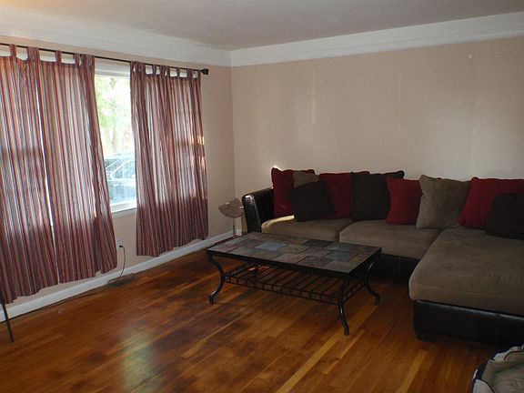 4th image of 280 Mulberry Ct