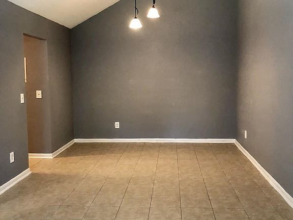 5th image of 8286 San Jose Manor Ct APT 3