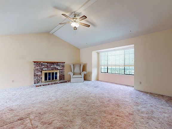 5th image of 1848 Greengate St