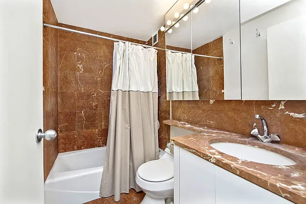 Sold by Compass | media 6