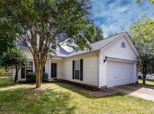 9207 Kimmel Ln, Charlotte, NC 28216