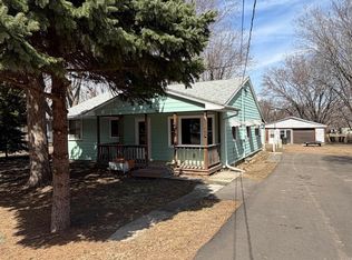 2108 E 30th St N, Sioux Falls, SD 57104